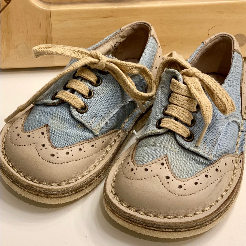 Baby Canvas and Leather Wingtips Size 5.5